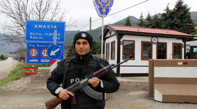 Polislere 'konak' gibi kontrol noktası
