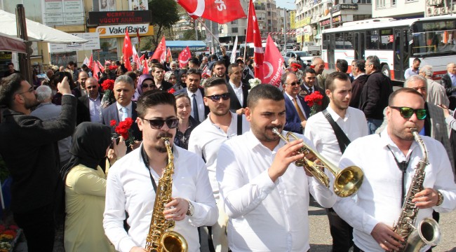 Saadet Partisi’nden bandolu yürüyüş