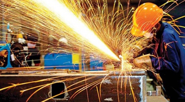 Sanayi üretimi yıllık bazda azaldı