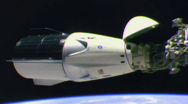SpaceX uzay aracı uluslararası uzay istasyonuna ulaştı