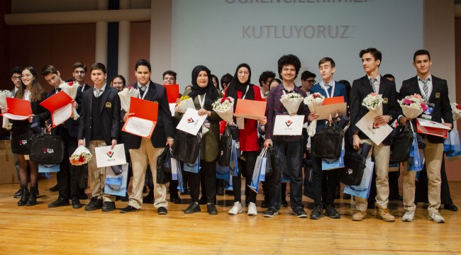 TÜBİTAK 50. Lise Öğrencileri Araştırma Projeleri Ödülleri verildi