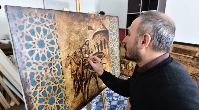 Tutkal ve ziftle sanat eserleri oluşturuyor