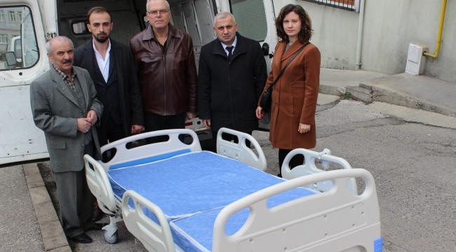Vefat eden annesinin yatağını bağışladı