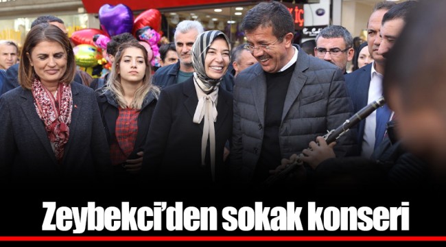 Zeybekci’den sokak konseri