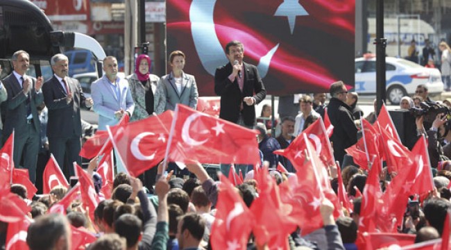 Zeybekci: “Efelenmeye değil, efe gibi dik durmaya geldik”