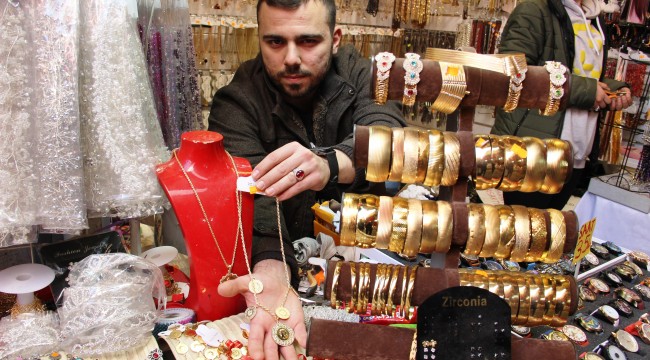 5 liraya çeyrek altın