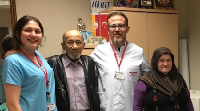 50 yıllık evli çiftin vefa ve sevgi örneği duygulandırdı