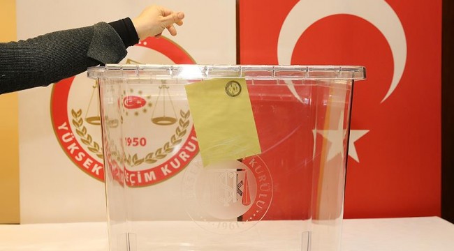 AK Parti Ankara’daki bütün oyların yeniden sayılması için başvurdu