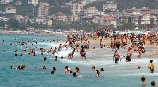 Antalya’ya ilk 3 ayda gelen turist sayısı 571 bine ulaştı