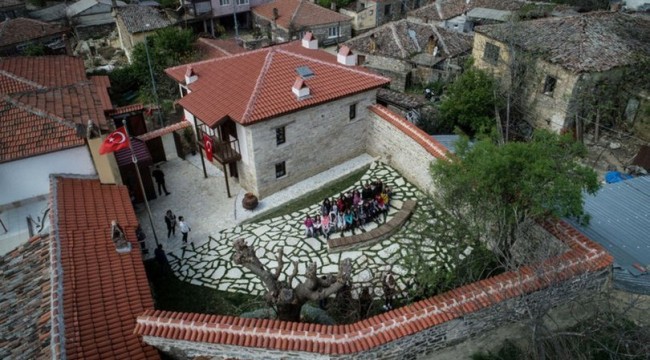 "Atatürk Evi"ne ziyaretçi akını