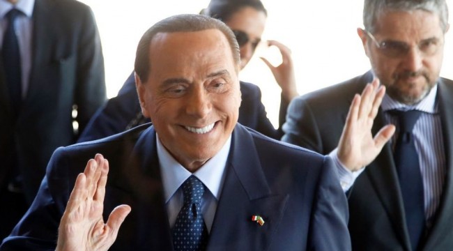 Berlusconi hastanaye kaldırıldı