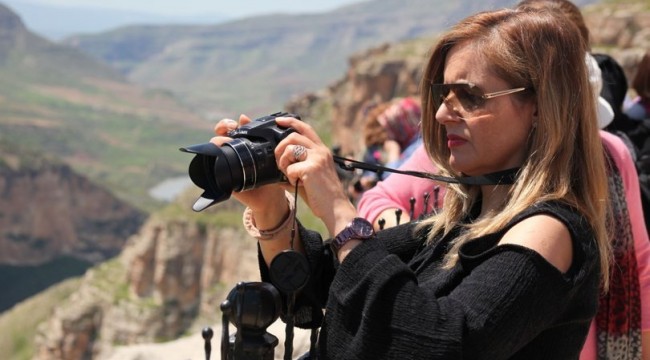 Botan Vadisi manzaralı Rasıl Hacar'a turist akını