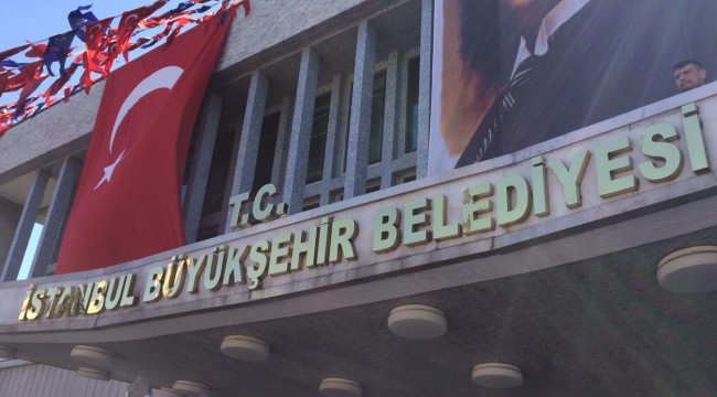 İBB binasına "T.C." ibaresi eklendi