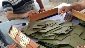 İstanbul'da, Ak Partili görevliler sandığı terk edip, okeye gitmiş!