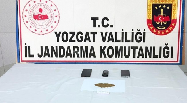 Jandarma’dan esrar operasyonu: 4 şüpheli gözaltına alındı