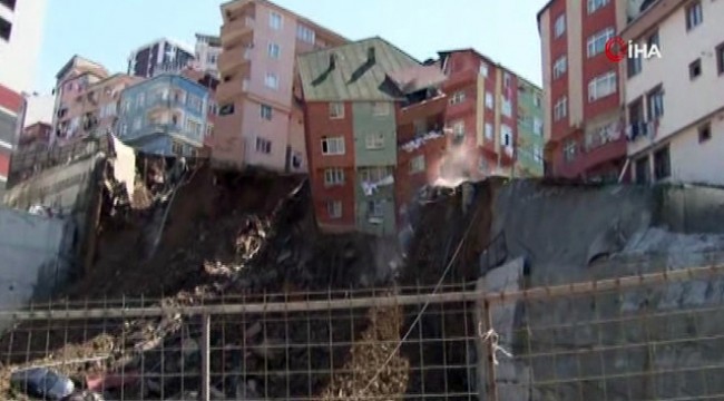 Kağıthane'de dört katlı bina böyle çöktü