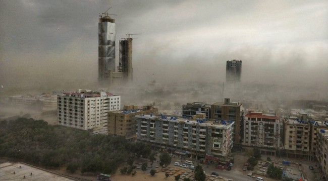 Pakistan’da fırtına: 3 ölü, 35 yaralı