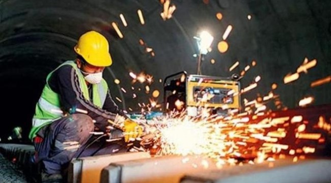 Sanayi üretimi yüzde 5.1 azaldı