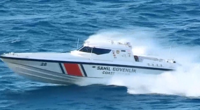 Sür'at tekneleri ile göçmen kaçakçılığı yapanlara nefes kesen operasyon