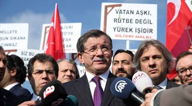 Uğur: Davutoğlu hemen istifa etmeli
