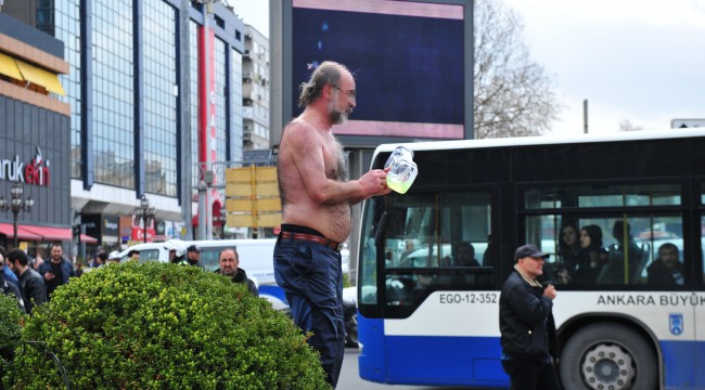 Üzerine benzin döküp kendini yakmaya çalıştı