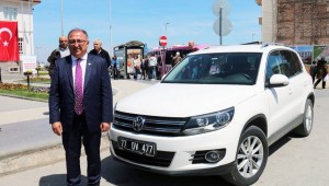 Yalova Belediye Başkanı Salman, makam aracını iade etti