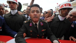 Yarbay Alkan'dan Kılıçdaroğlu'na saldırıya tepki: Çelenge şiddete tutuklama var, ana muhalefete saldırıya tutuklama yok
