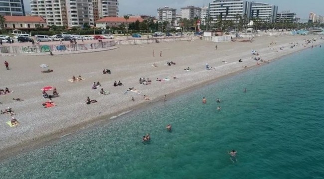 Antalya 4,5 ayda nüfusu kadar yabancı turist ağırladı