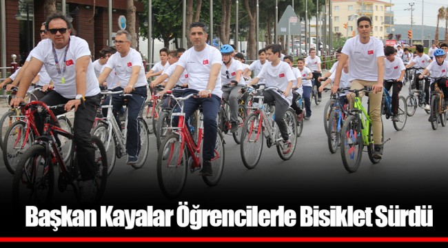Başkan Kayalar Öğrencilerle Bisiklet Sürdü