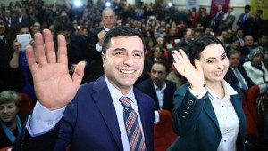 Demirtaş ile Yüksekdağ'a 'iftira' davasında beraat
