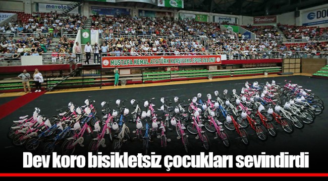 Dev koro bisikletsiz çocukları sevindirdi