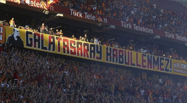 Galatasaray şampiyonluğunu kutluyor