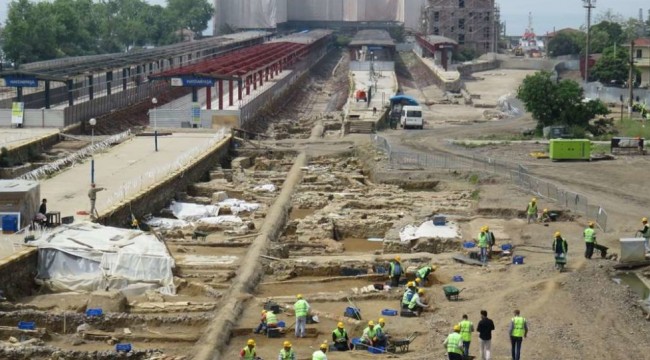 Haydarpaşa Garı'ndaki kazılarda top mermisi bulundu