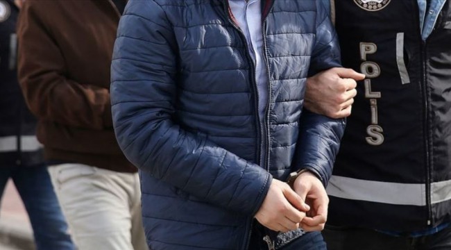 Muhtarlık seçimi için husumeti olduğu bacanağı ve oğullarını vurarak öldürdü