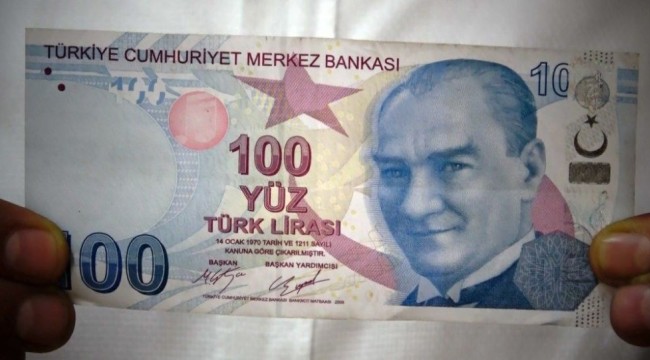 Müşterisinden aldığı 100 liralık banknotun bir sıfırı eksik çıktı