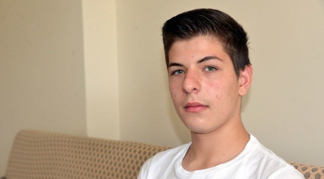 Suriyeli çocuk yolda bulduğu 17 bin 500 lirayı sahibine teslim etti
