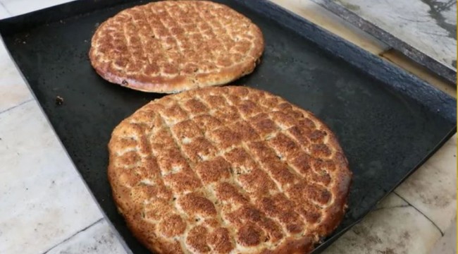 Tokat çöreği iftar ve sahur sofralarını süslüyor