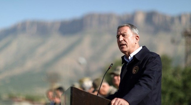 Akar'dan 2 bin 400 rakımlı üs bölgesinde 'Pençe' mesajı