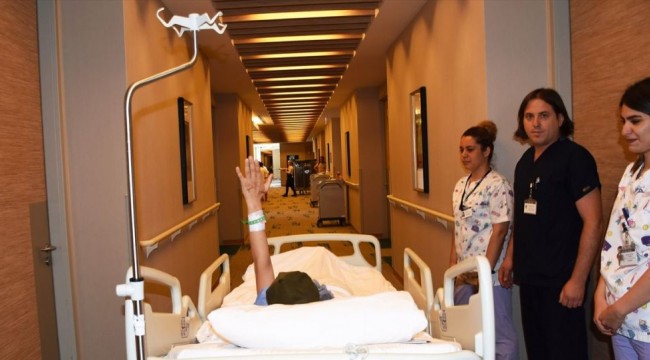 Asit saldırısına uğrayan Berfin Özek 12 saat süren zorlu ameliyattan çıktı