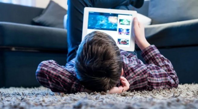 Bakan Turhan: Öğrencilerin internette kullanım alışkanlıkları düzenli takip edilmeli