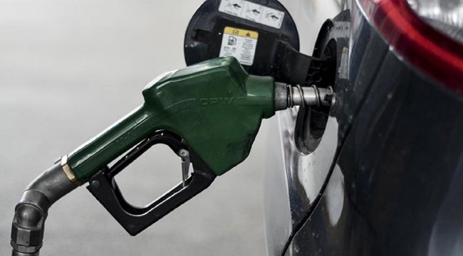 Benzine zam bekleniyor