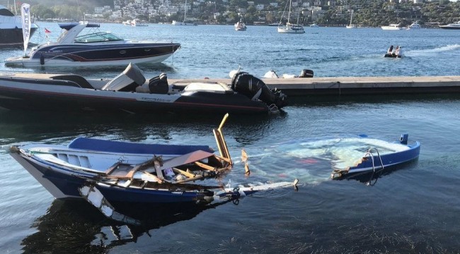 Bodrum'da sürat teknesi gazetecileri taşıyan tekneye çarptı, kaptanın ayağı koptu