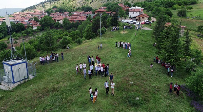 Çöpçatan tepede kısmet aradılar
