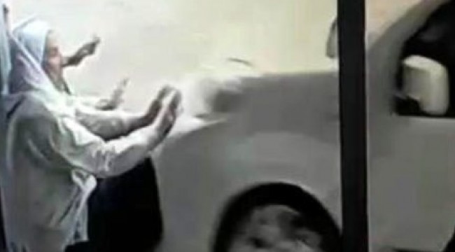 Ehliyetsiz sürücü, kaldırımda oturan iki kadını ezerek öldürdü