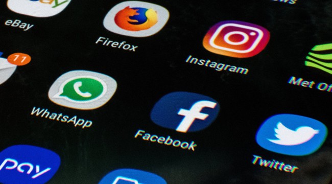 Facebook'a giren eşini öldüren kocaya indirim