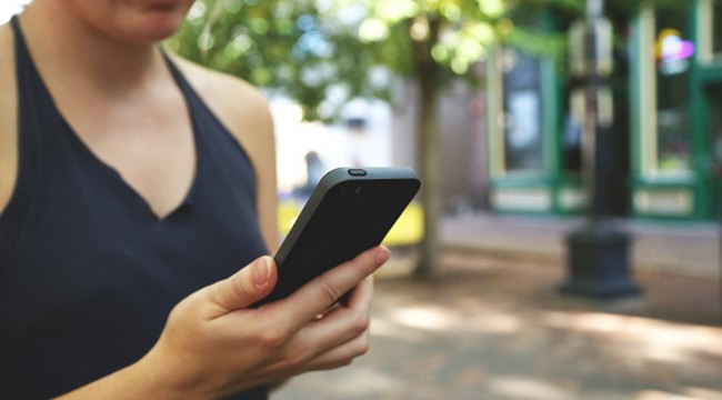 Google, 20 dolarlık telefon üretecek