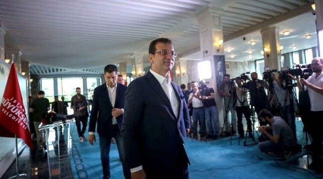 İBB Başkanı İmamoğlu mesaiye başladı