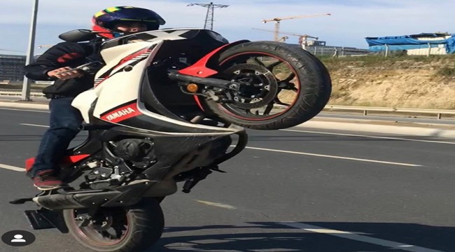 İstanbul’da motosikletli maganda tek tekerlek üzerindeyken polise yakalandı