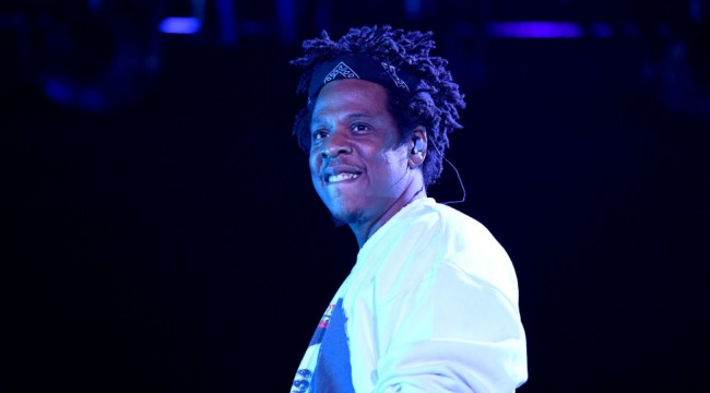 Jay-Z dünyanın ilk dolar milyarderi rapçisi oldu