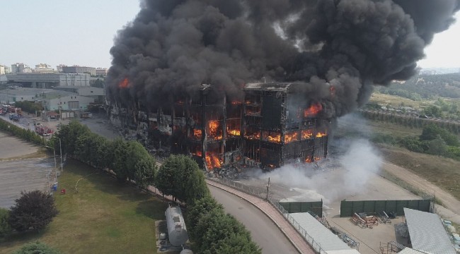 Kocaeli'deki fabrika yangını: 4 kişi hayatını kaybetti